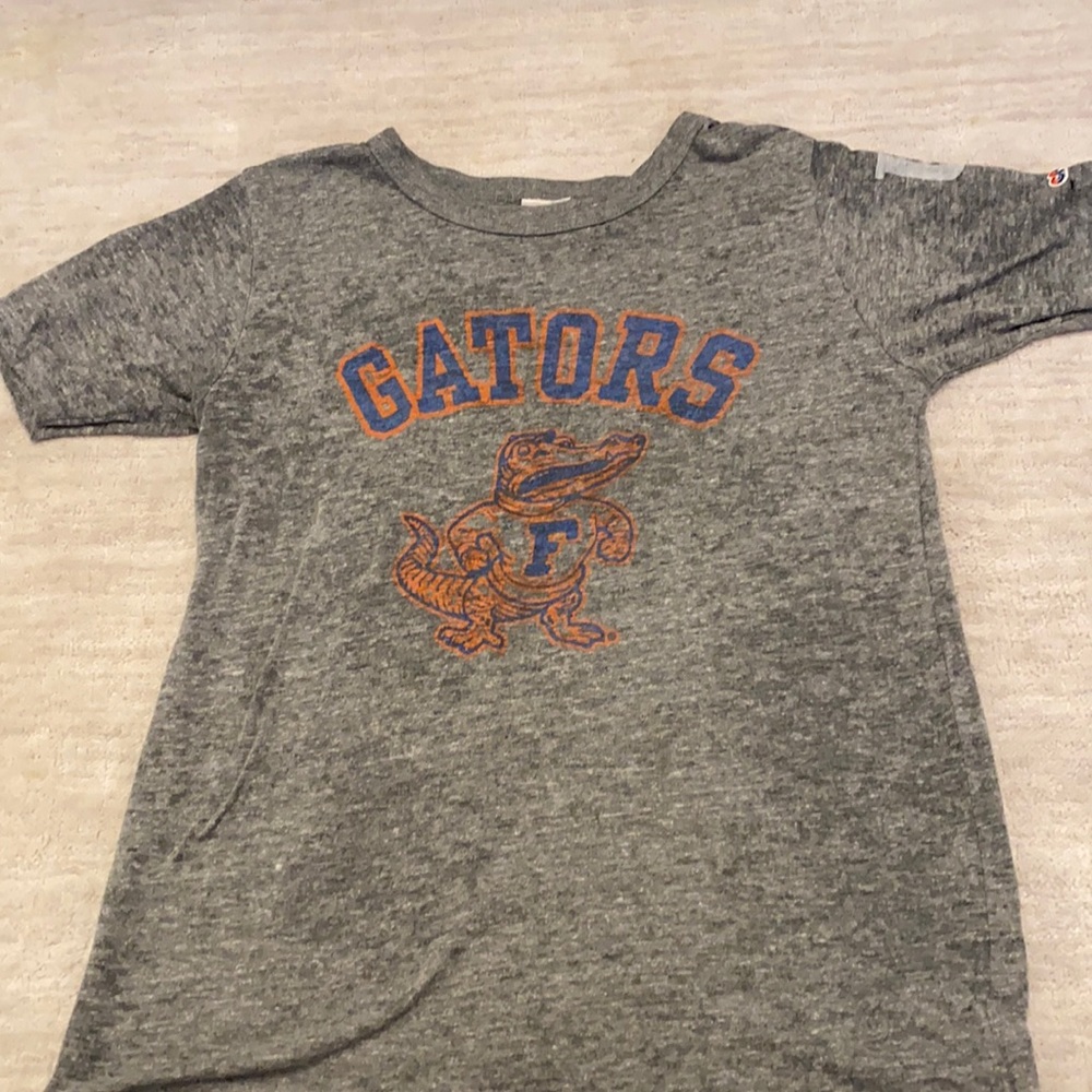 Gators t shirt